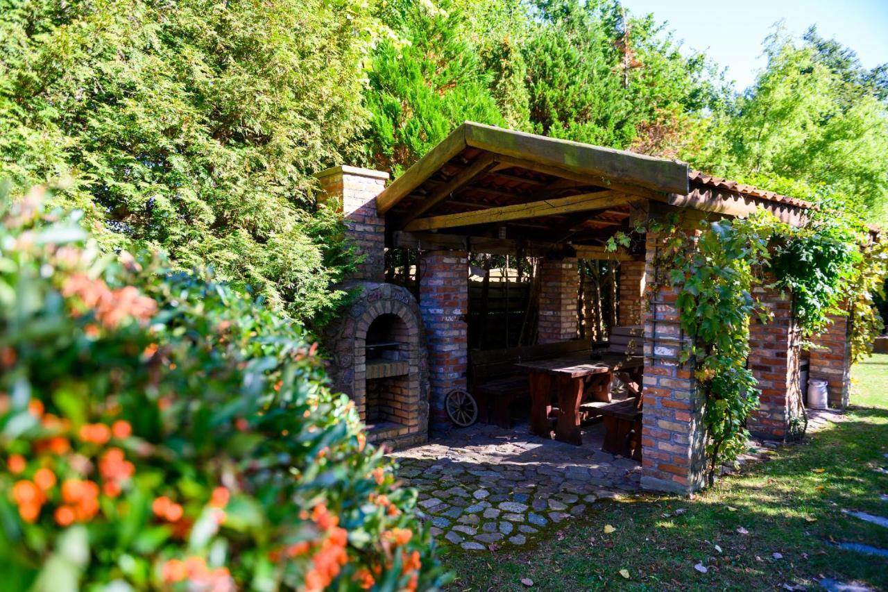 Landhaus Brückner Ostseebad Nienhagen Exterior foto